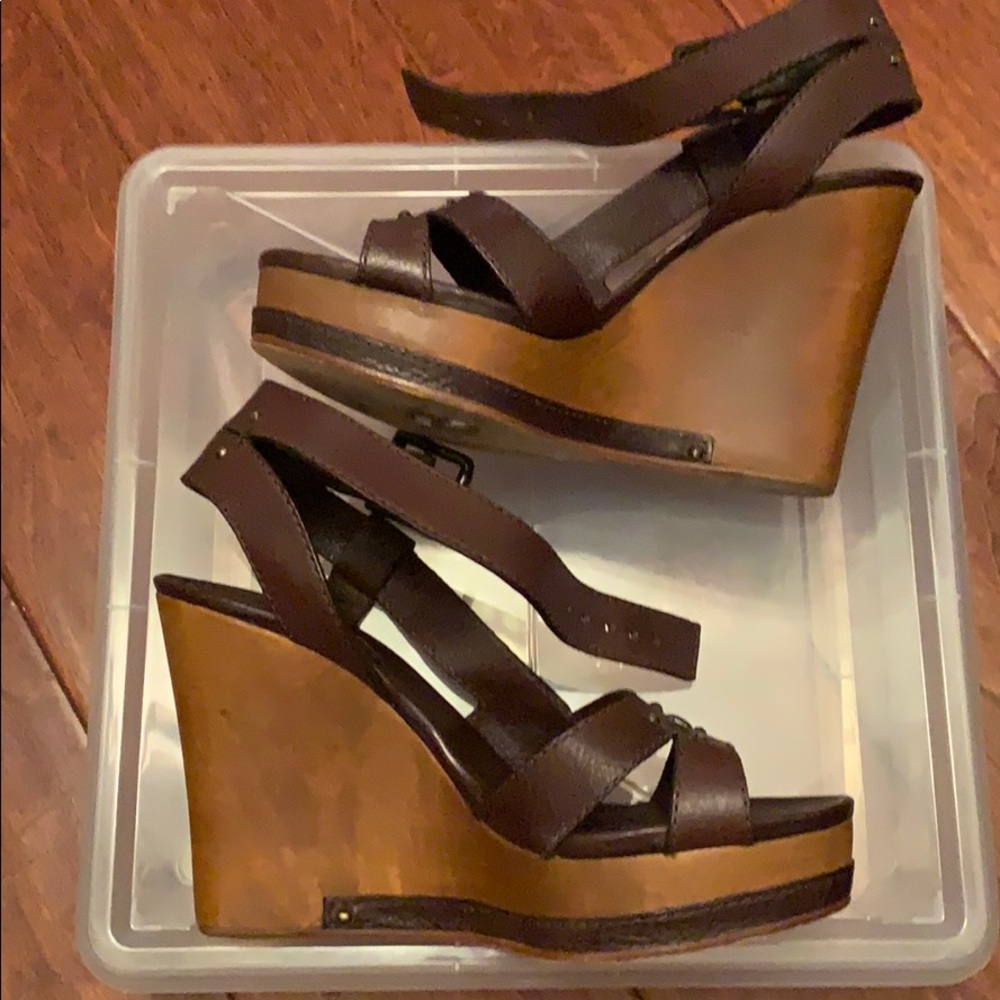 Chloe Wedges - Picture 4 of 8
